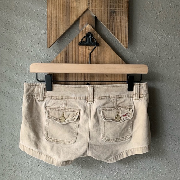 Hollister Co |  Khaki Shorts - Picture 3 of 7